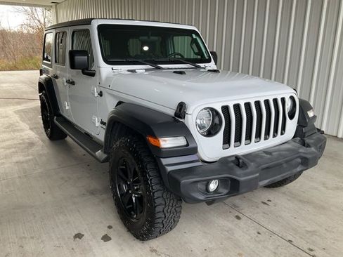 Used 2019 Jeep Wrangler Unlimited Sport image 25
