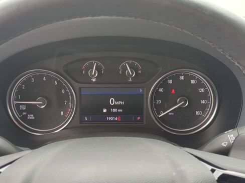 Used 2023 Buick Enclave Essence w/ Experience Buick Package FWD image 10
