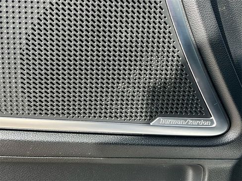 Used 2024 Kia Telluride SX Prestige image 19