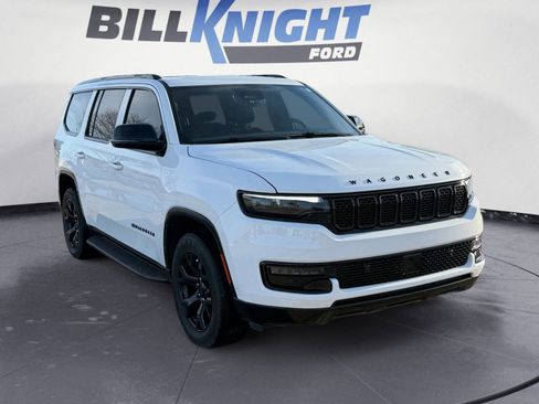 Used 2023 Jeep Wagoneer Series II image 5