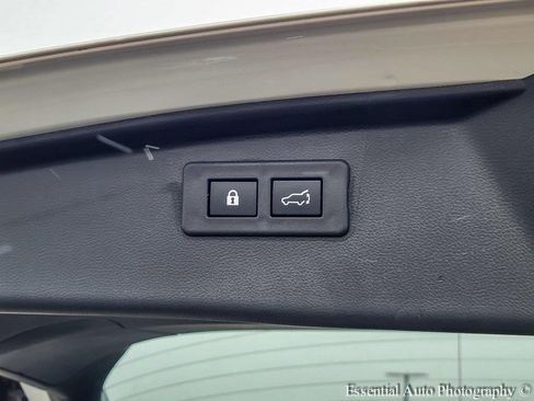 Used 2020 Subaru Outback Limited w/ Popular Package #2 image 29