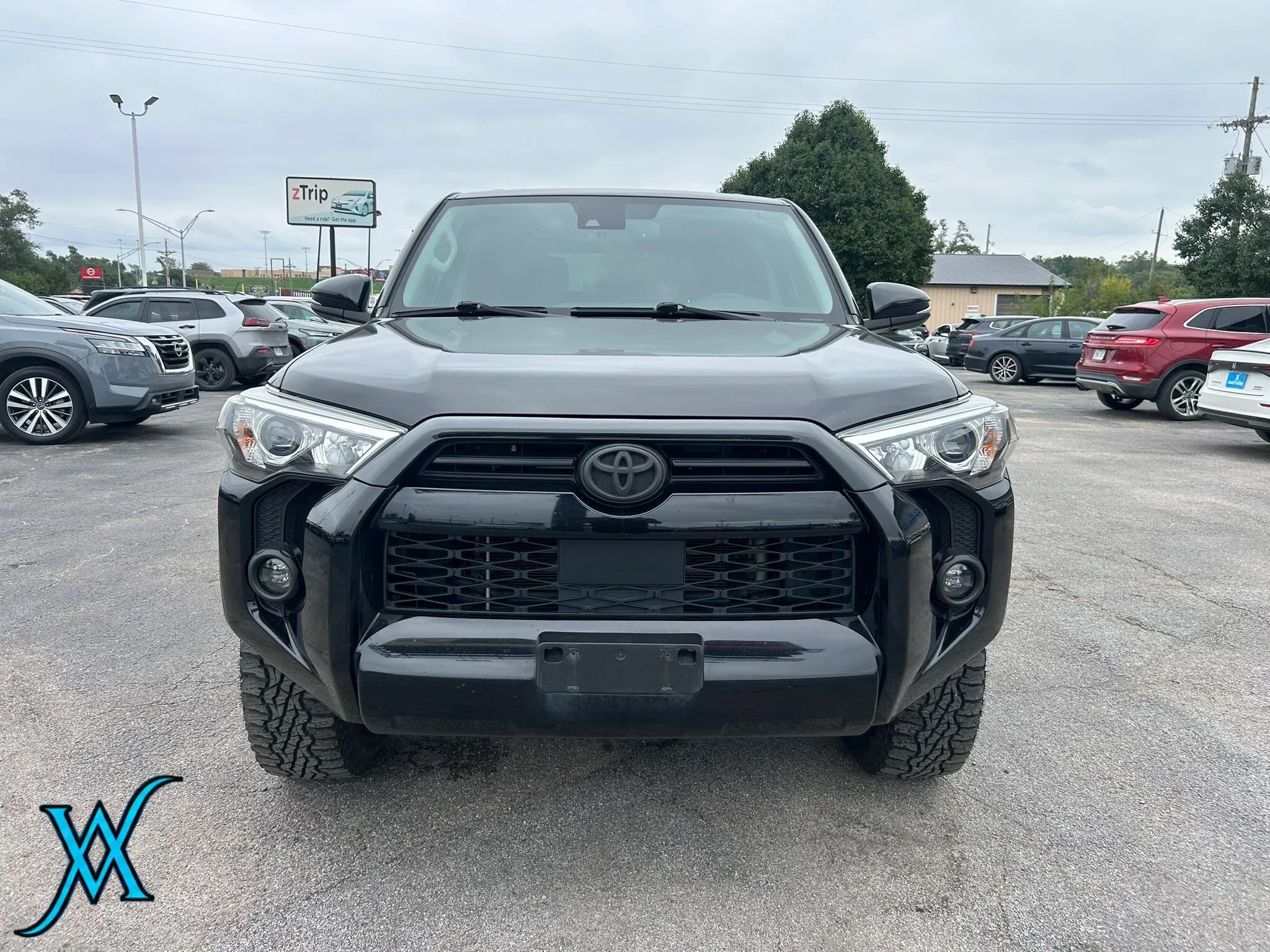 Used 2021 Toyota 4Runner SR5 Premium w/ Moonroof Package AWD/4WD image 2