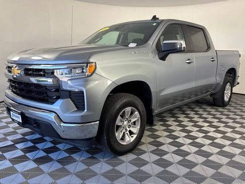 Used 2026 Chevrolet Silverado 1500 LT AWD/4WD image 2