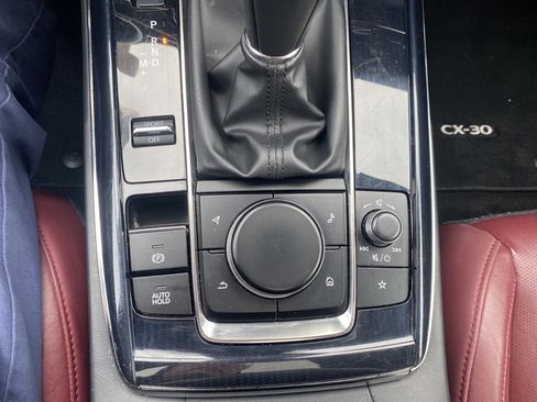 Certified 2024 MAZDA CX-30 AWD 2.5 S w/ Preferred Package image 17