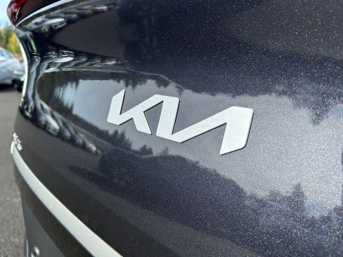 Used 2025 Kia EV6 Light AWD/4WD image 31