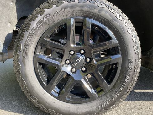 Used 2024 Chevrolet Silverado 1500 Custom image 41