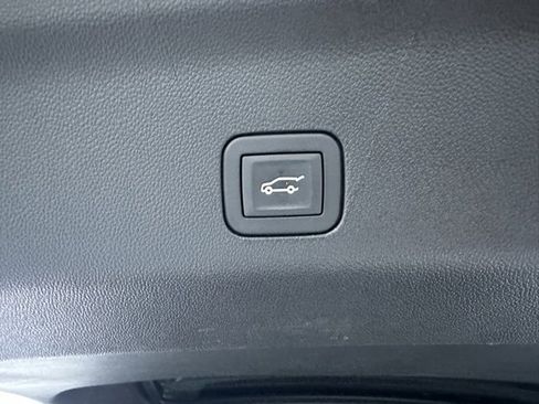 Certified 2025 Chevrolet Tahoe High Country image 27