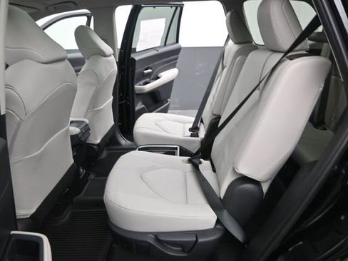 New 2026 Toyota Grand Highlander AWD image 12
