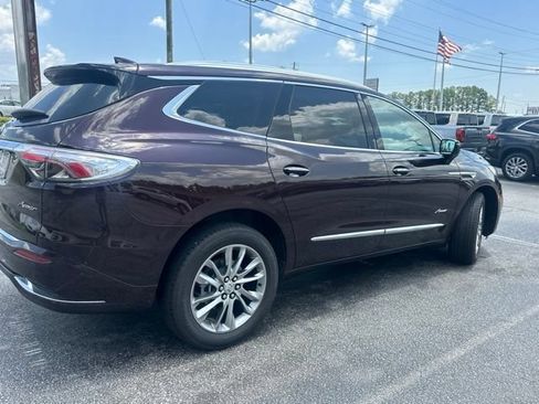 Used 2023 Buick Enclave Avenir FWD image 18