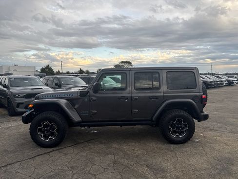 Used 2021 Jeep Wrangler Unlimited Rubicon 4xe w/ Steel Bumper Group AWD/4WD image 9