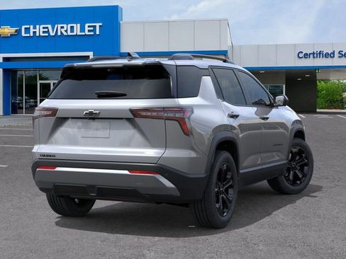 New 2026 Chevrolet Equinox LT w/ Convenience Package II FWD image 4