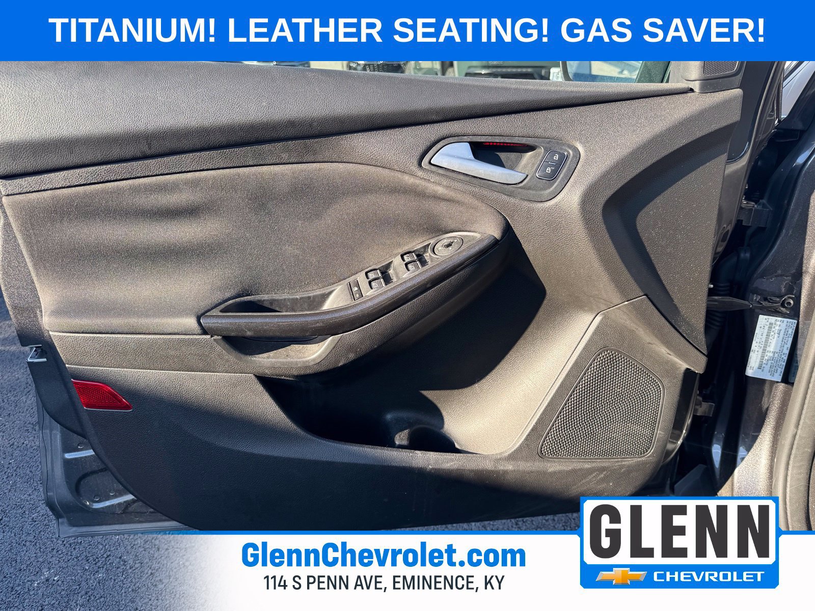 Used 2016 Ford Focus Titanium FWD image 11