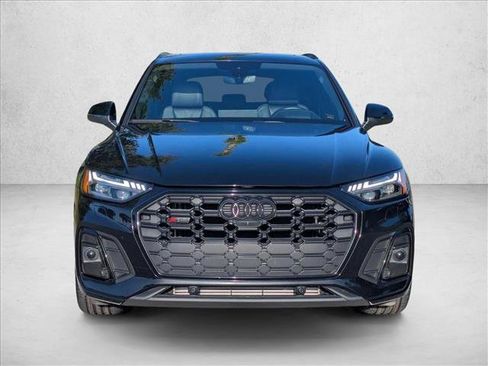 Used 2021 Audi SQ5 Prestige w/ Prestige Package AWD/4WD image 2