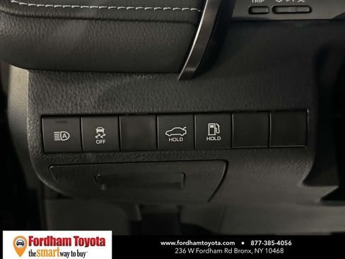 Used 2023 Toyota Camry SE AWD/4WD image 19