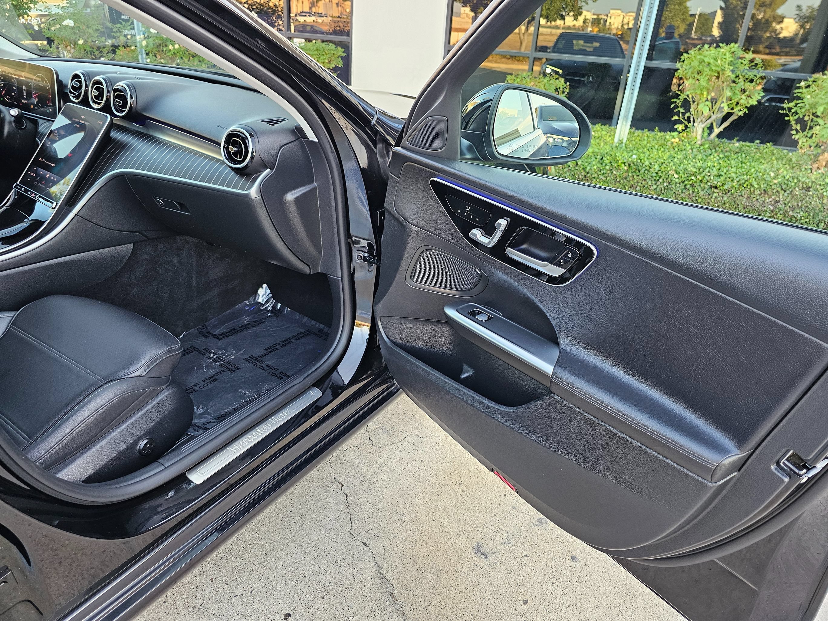 Used 2023 Mercedes-Benz C 300 Sedan image 30