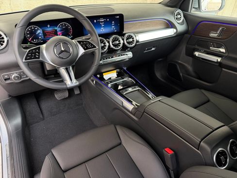 Used 2026 Mercedes-Benz GLB 250 image 7