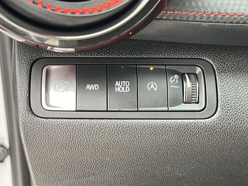 Used 2025 Chevrolet Equinox RS w/ Safety and Technology Package AWD/4WD image 22