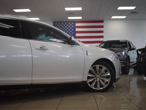 Used 2013 Lincoln MKS AWD image 31