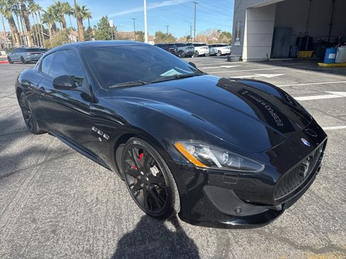 Used 2014 Maserati GranTurismo MC image 3