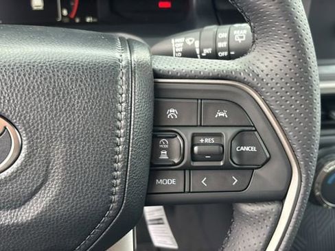 New 2026 Toyota 4Runner SR5 image 18