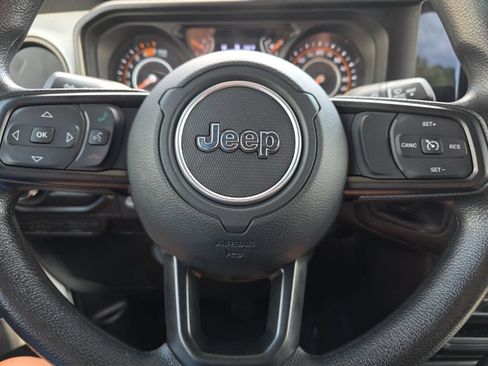 Used 2024 Jeep Wrangler Sport AWD/4WD image 20