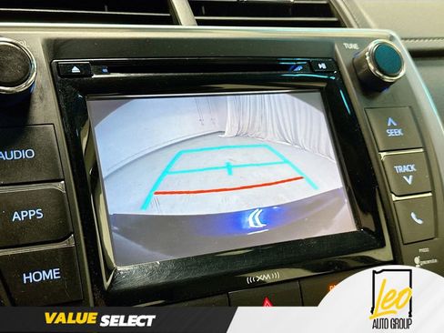 Used 2016 Toyota Camry XSE FWD image 13