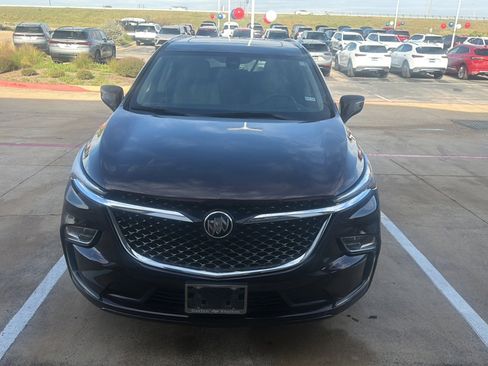 Used 2022 Buick Enclave Avenir w/ Avenir Technology Package image 2