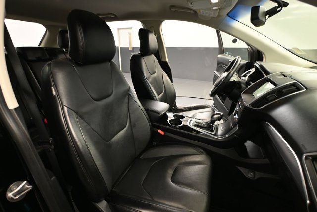 Used 2016 Ford Edge Titanium w/ Technology Package AWD/4WD image 38