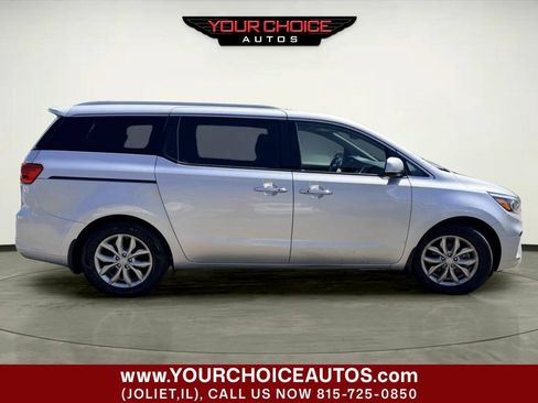 Used 2019 Kia Sedona EX w/ EX Premium Package FWD image 12