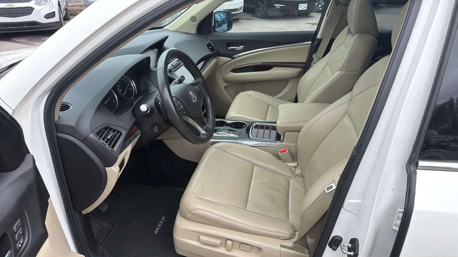 Used 2016 Acura MDX FWD image 2