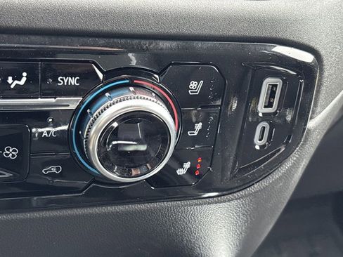 New 2026 GMC Sierra 1500 SLT image 43