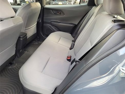 Used 2025 Toyota Prius LE image 18