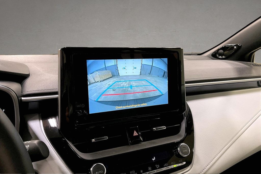 Used 2025 Toyota Corolla XSE FWD image 14