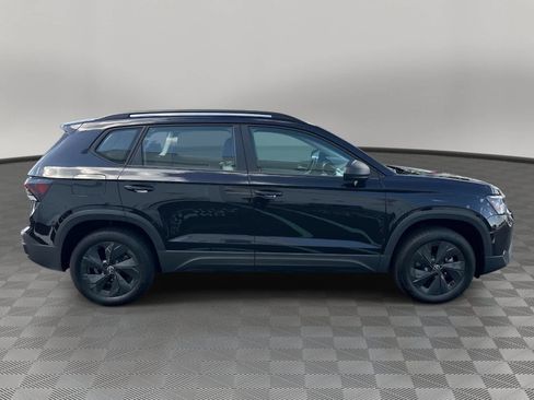 Used 2025 Volkswagen Taos S FWD image 2