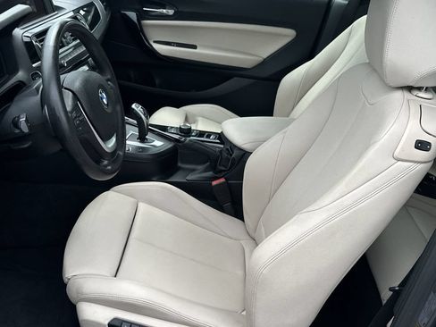 Used 2020 BMW 230i Convertible w/ Convenience Package RWD image 13