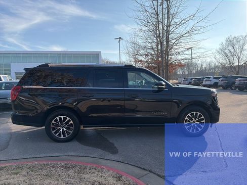 Used 2025 Ford Expedition Max Platinum image 9