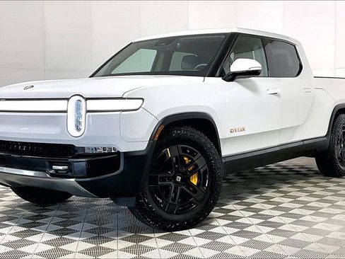 Used 2023 Rivian R1T Adventure image 2