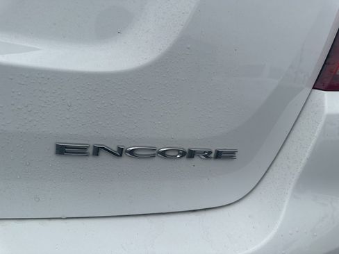 Used 2020 Buick Encore Preferred image 21