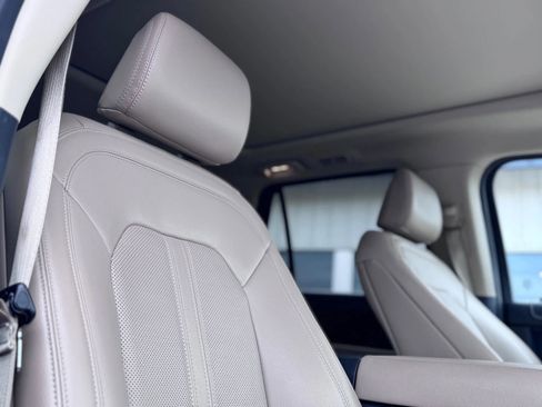 Used 2024 Ford Expedition Max Limited image 35