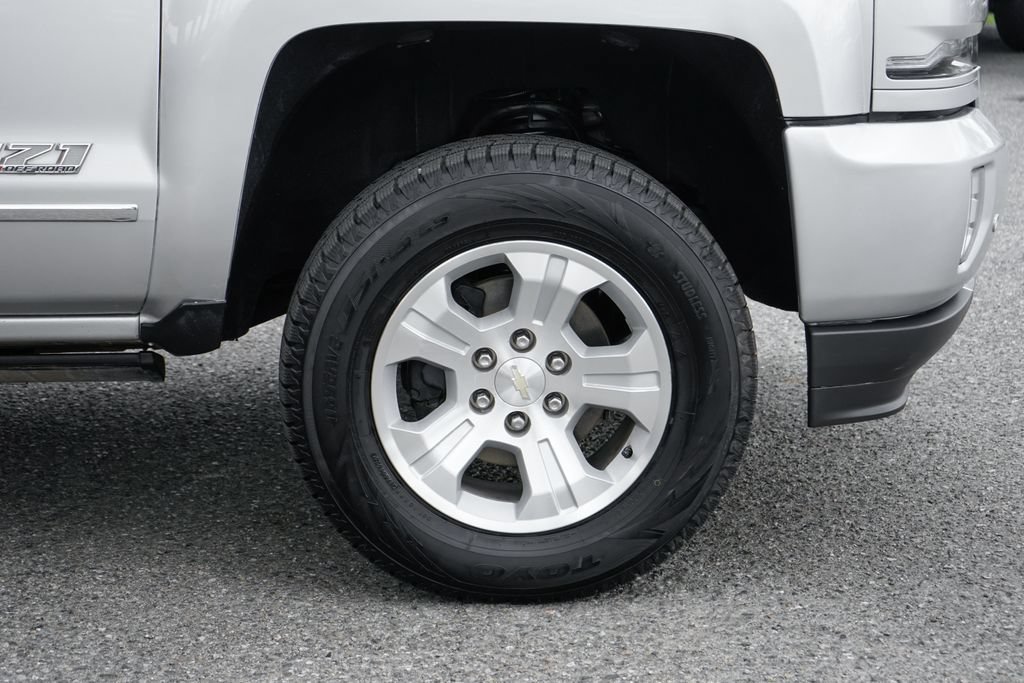 Used 2017 Chevrolet Silverado 1500 LTZ Z71 w/ LTZ Plus Package AWD/4WD image 42