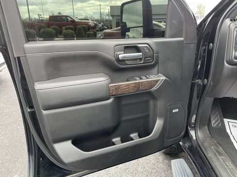 Used 2020 GMC Sierra 2500 Denali w/ Denali Ultimate Package image 23