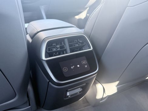 Used 2025 Lucid Air Touring image 55