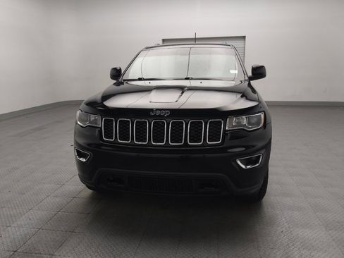 Used 2019 Jeep Grand Cherokee Laredo AWD/4WD image 15