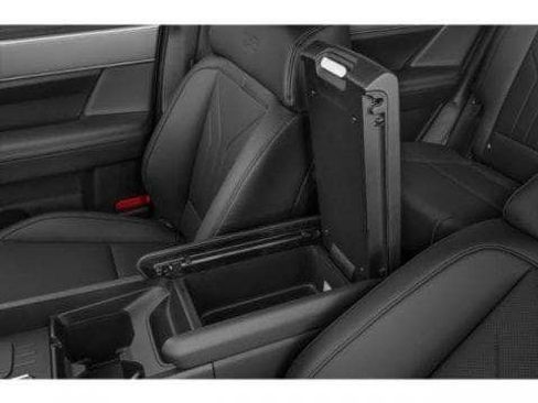 Used 2025 Hyundai Santa Fe XRT image 17