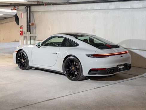 Certified 2021 Porsche 911 Carrera RWD image 3