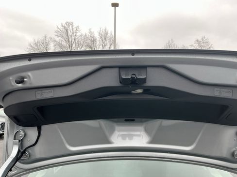 Certified 2023 Volkswagen Jetta SE w/ Panoramic Sunroof Package image 18