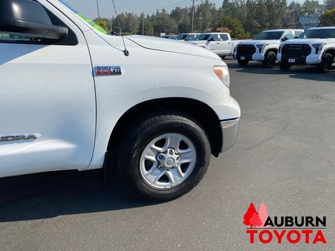 Used 2012 Toyota Tundra 4x4 Double Cab w/ SR5 Pkg image 9