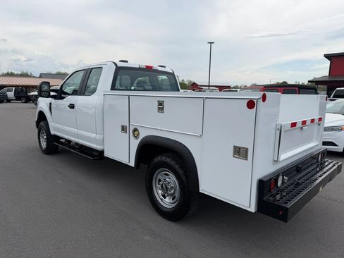 Used 2021 Ford F250 XL w/ Power Equipment Group image 3