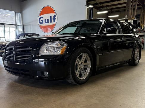 Used 2005 Dodge Magnum R/T image 8