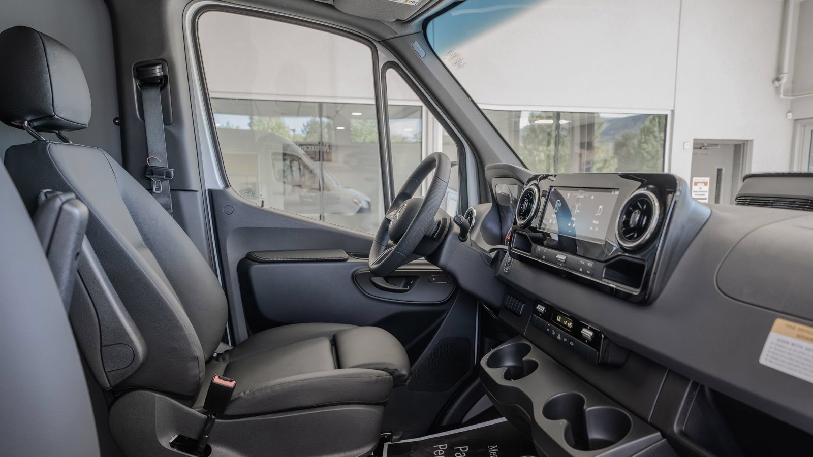 Used 2026 Mercedes-Benz Sprinter 2500 image 18